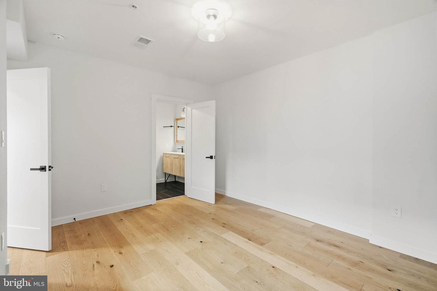 6914 Willow St Nw #1 Property Photo 22