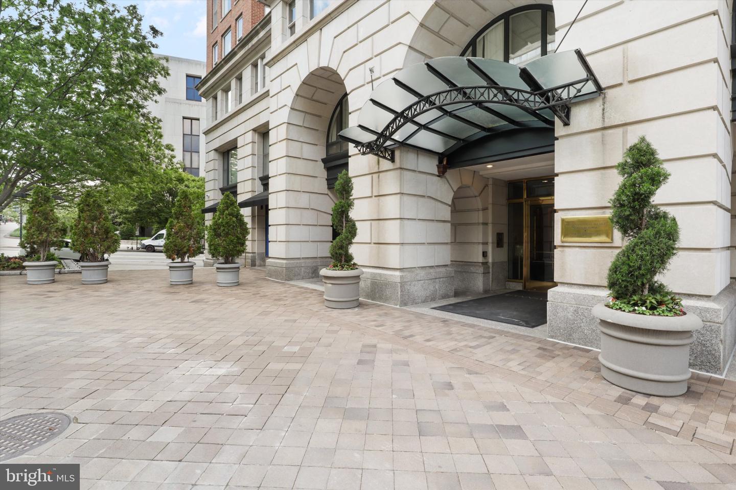 601 PENNSYLVANIA AVE NW #1103N Property Photo 1