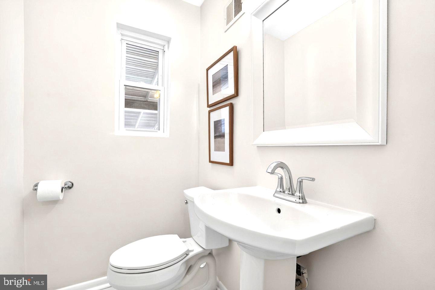 5129 Chillum Pl Ne Property Photo 9