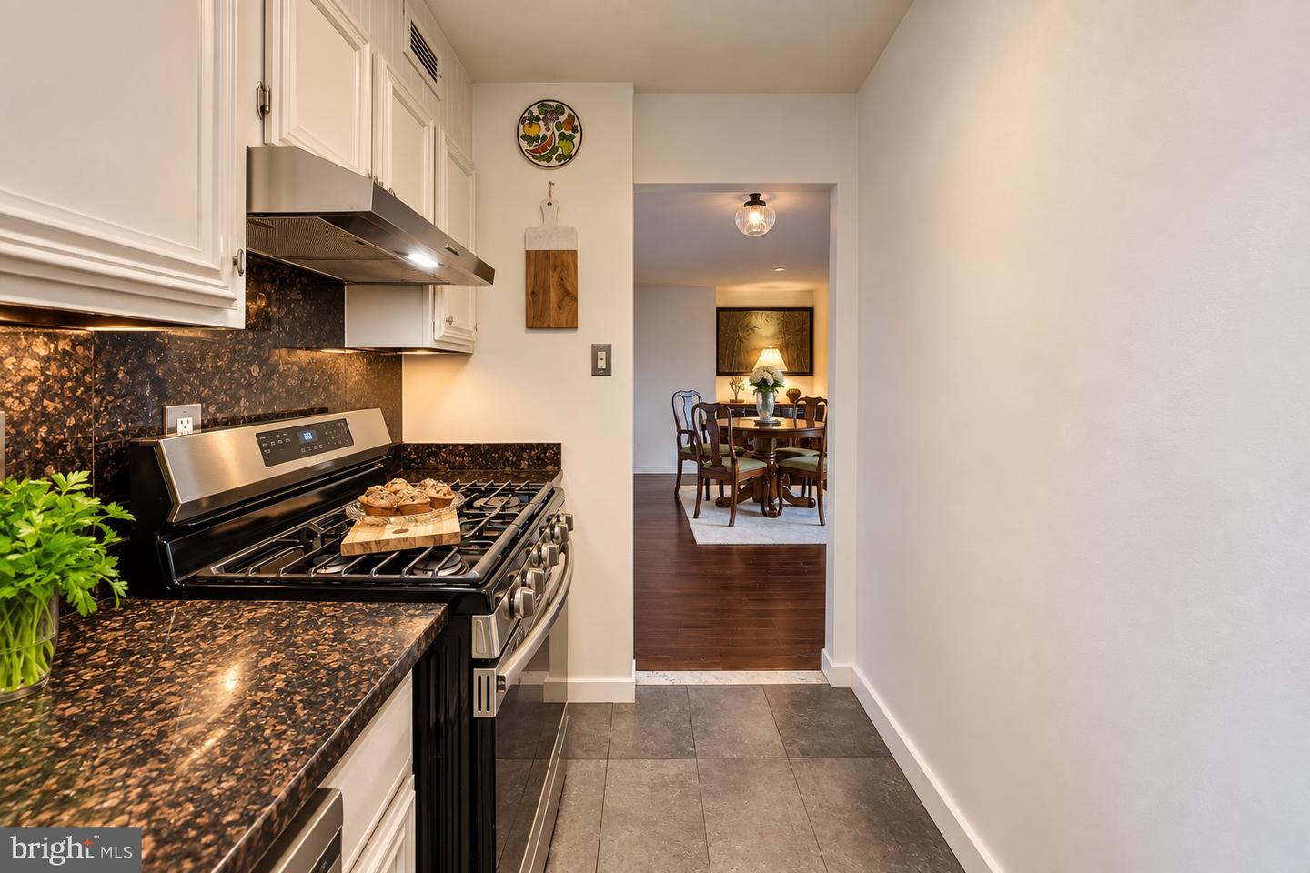 1245 4th St Sw #e400 Property Photo 7