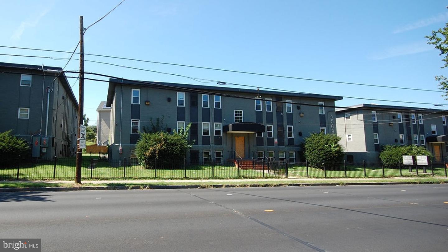 4559 Benning Rd Se Property Photo 1