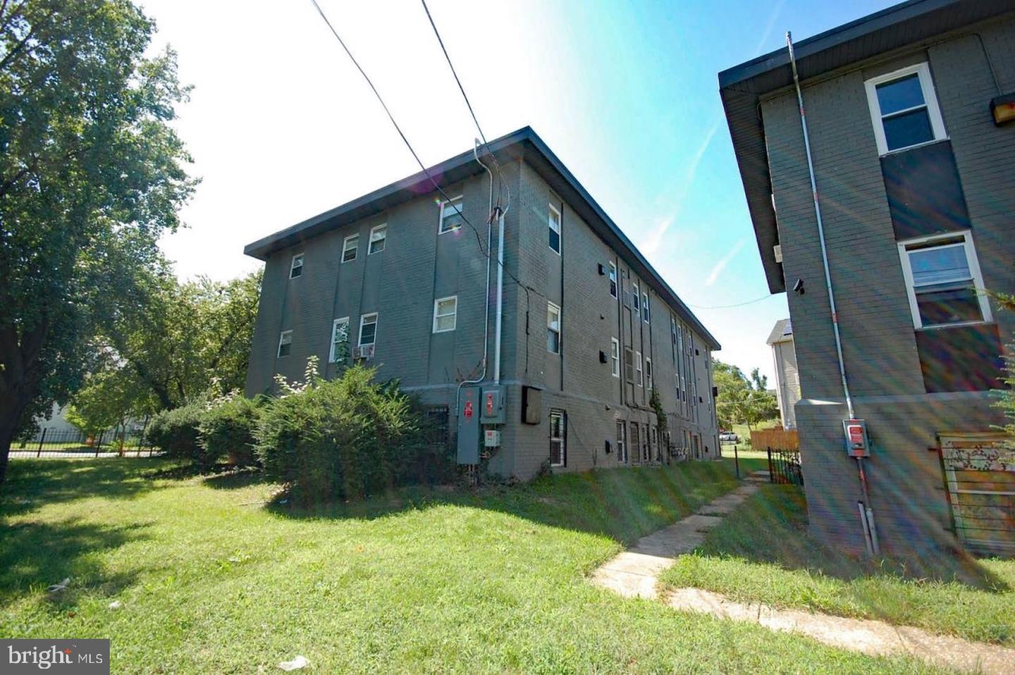 4559 Benning Rd Se Property Photo 5