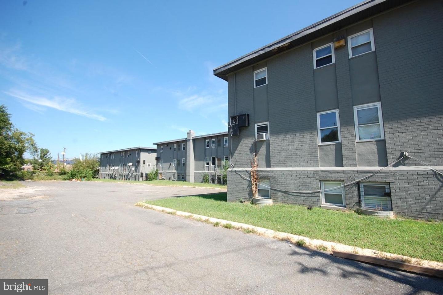 4559 Benning Rd Se Property Photo 7