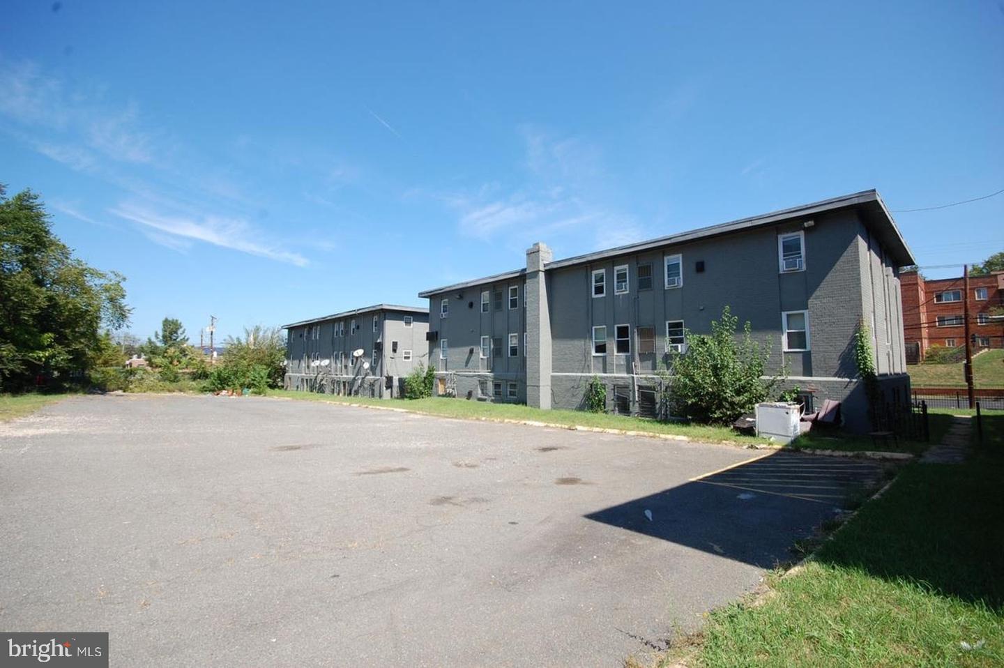 4559 Benning Rd Se Property Photo 8