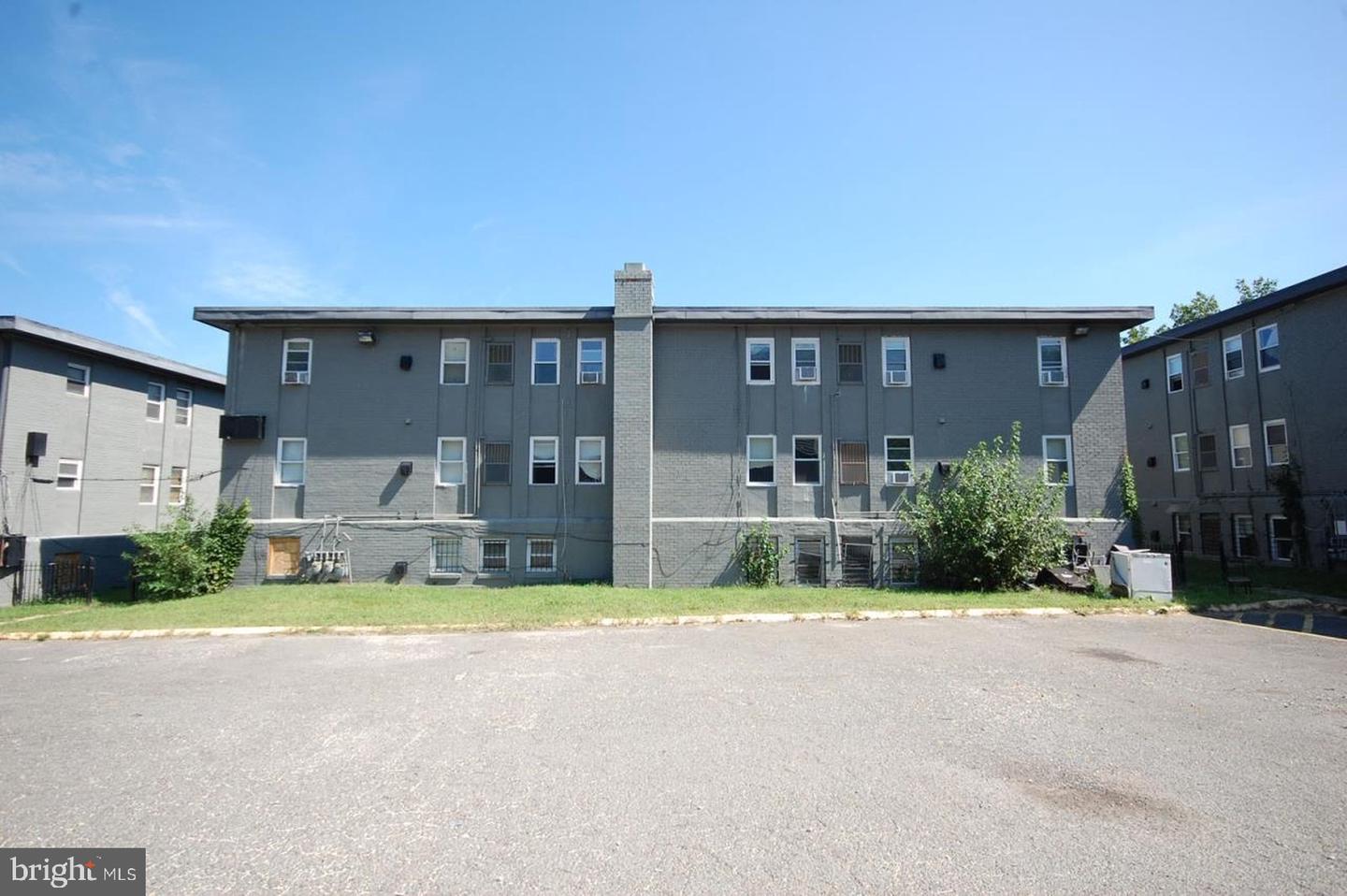 4559 Benning Rd Se Property Photo 9