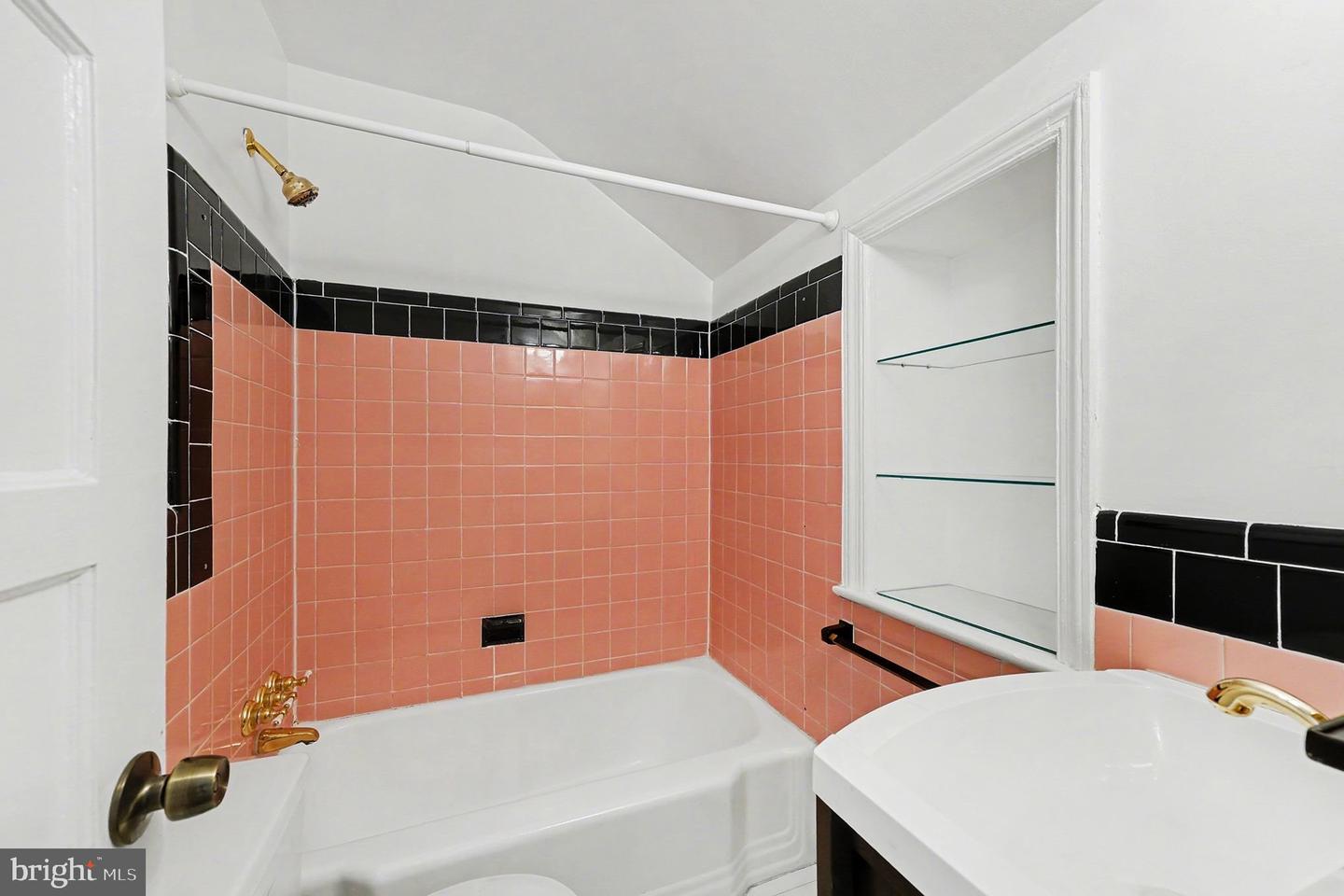 4504 20th St Ne Property Photo 33