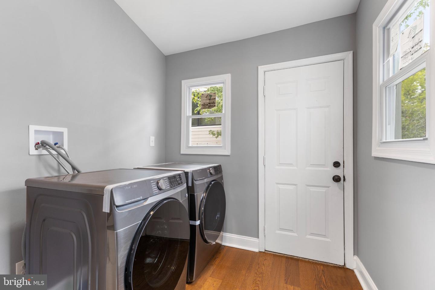 914 5th St Ne Property Photo 11