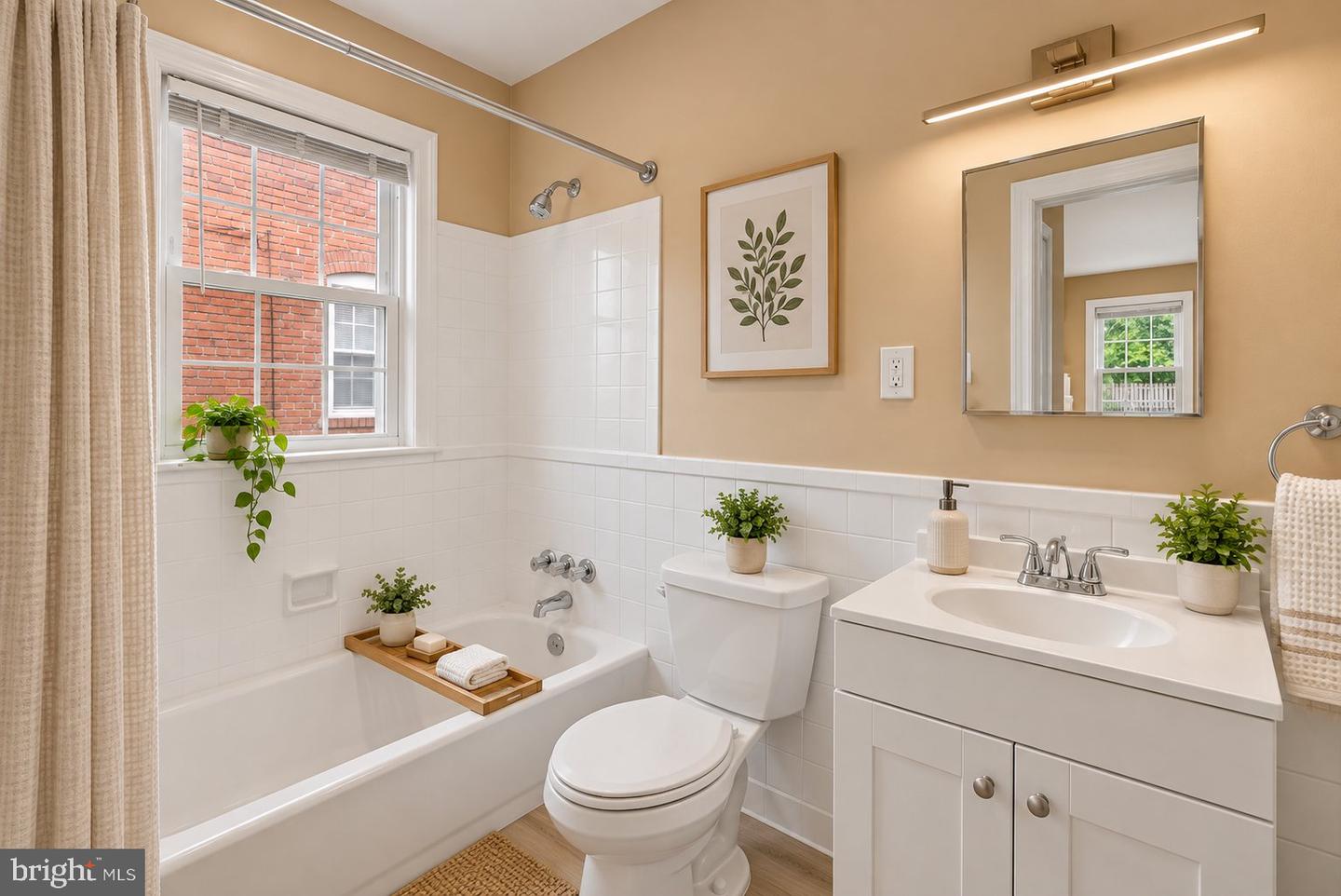 513 45th St Ne #unit 2 Property Photo 14