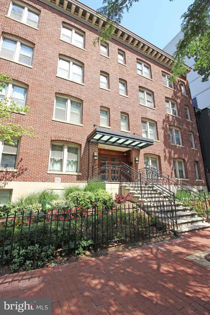 1121 24th St Nw #409 Property Photo 1