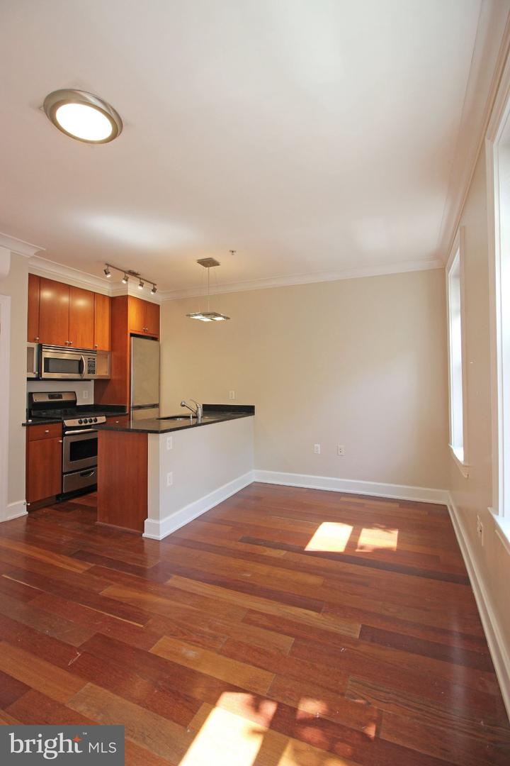 1121 24th St Nw #409 Property Photo 5