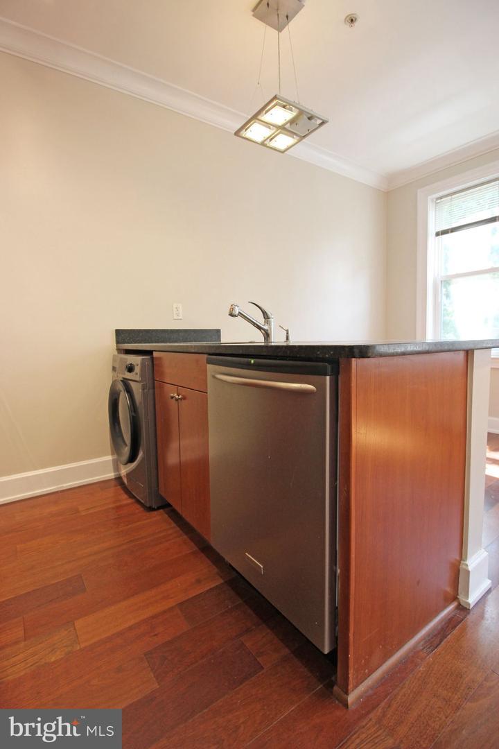 1121 24th St Nw #409 Property Photo 7