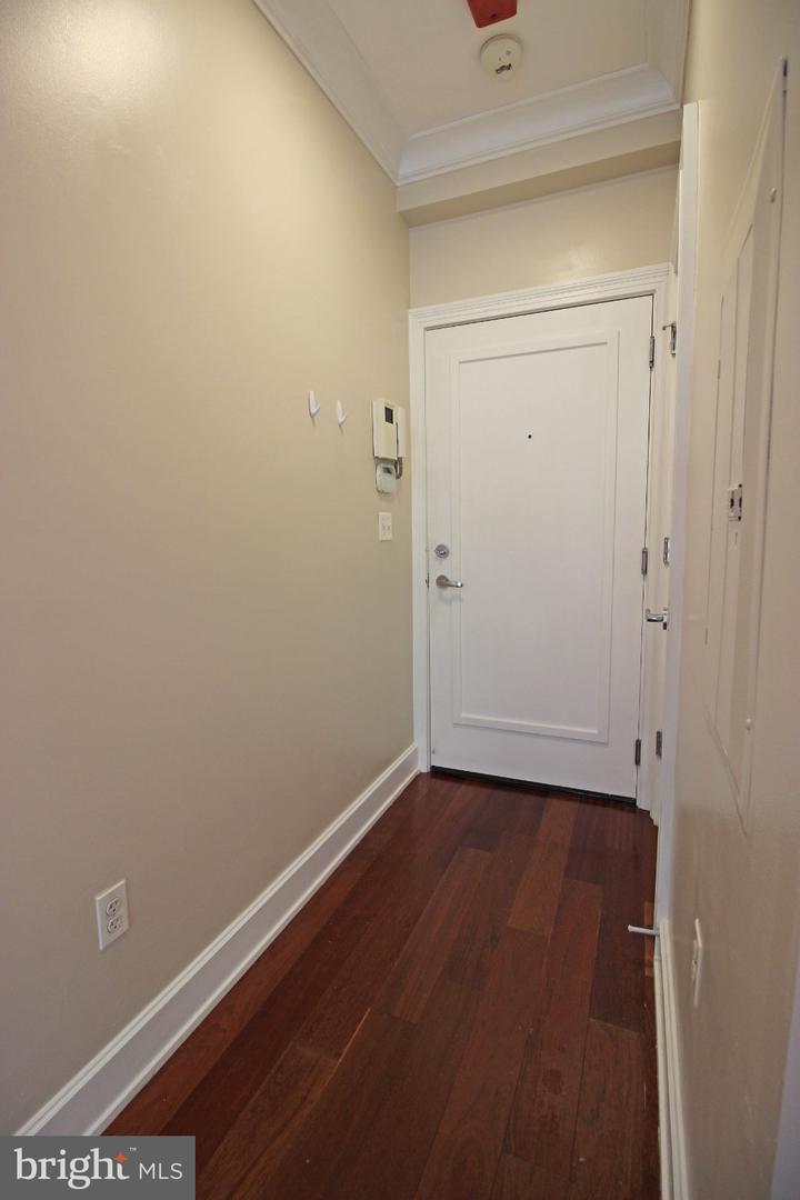 1121 24th St Nw #409 Property Photo 11