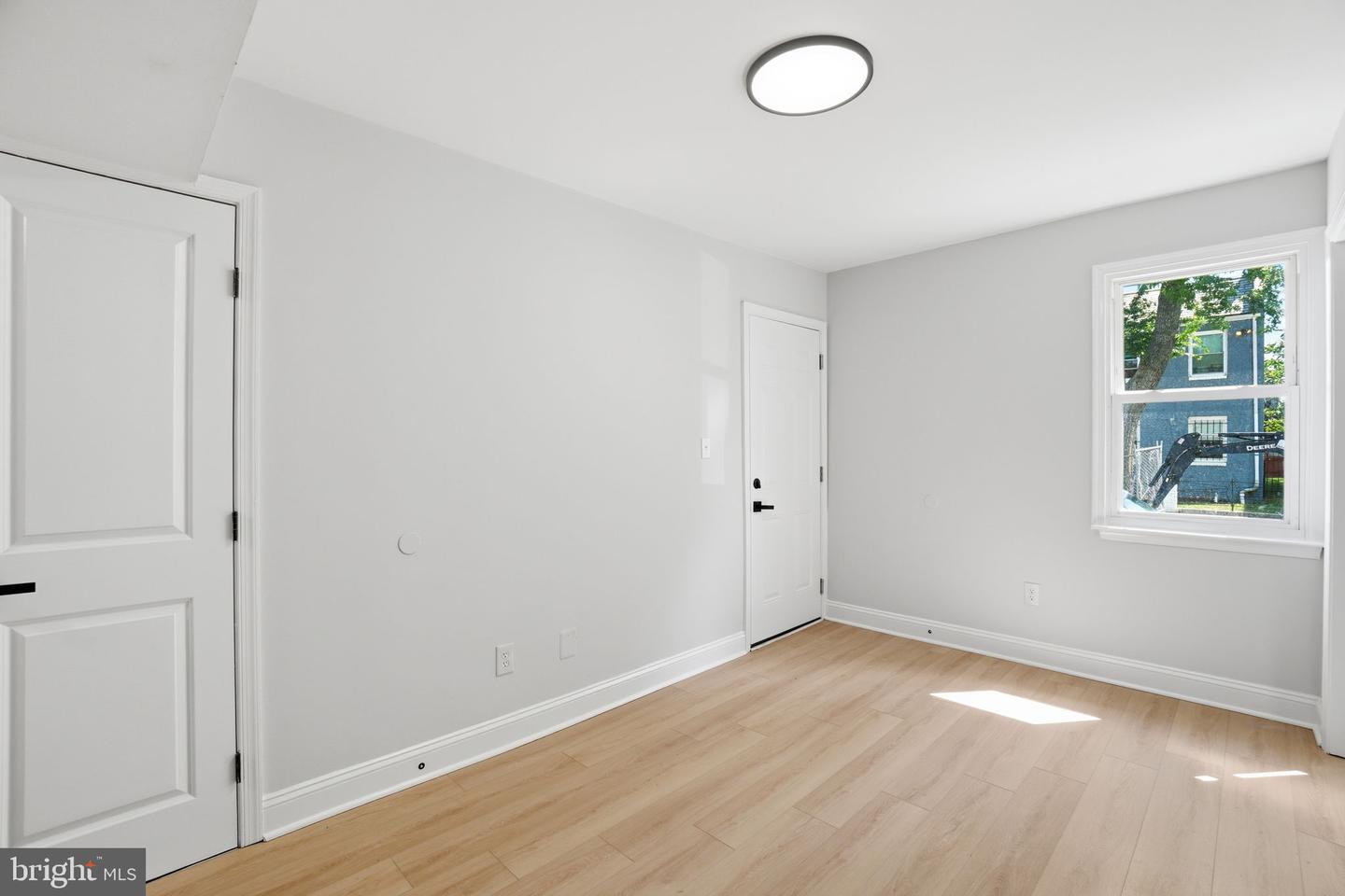 1250 Queen St Ne #2 Property Photo 11