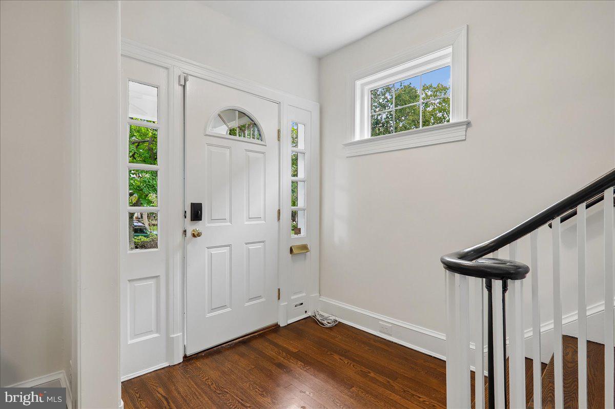 4007 Fessenden St Nw Property Photo 5