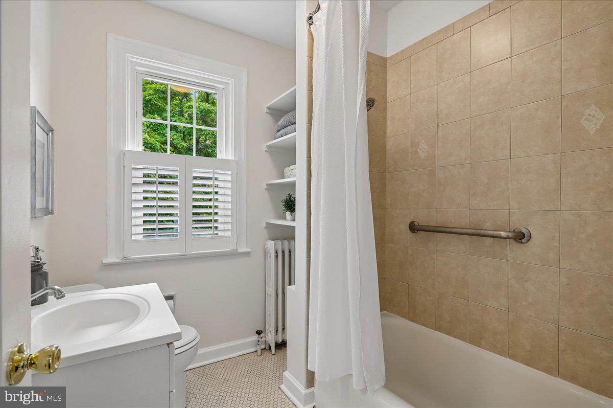 4007 Fessenden St Nw Property Photo 28