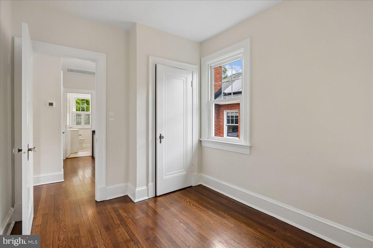 4007 Fessenden St Nw Property Photo 30