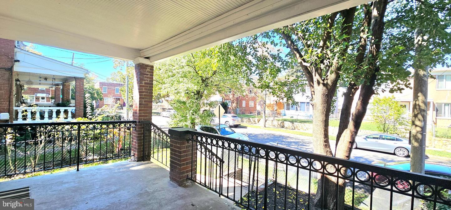1229 Savannah Pl Se Property Photo 4