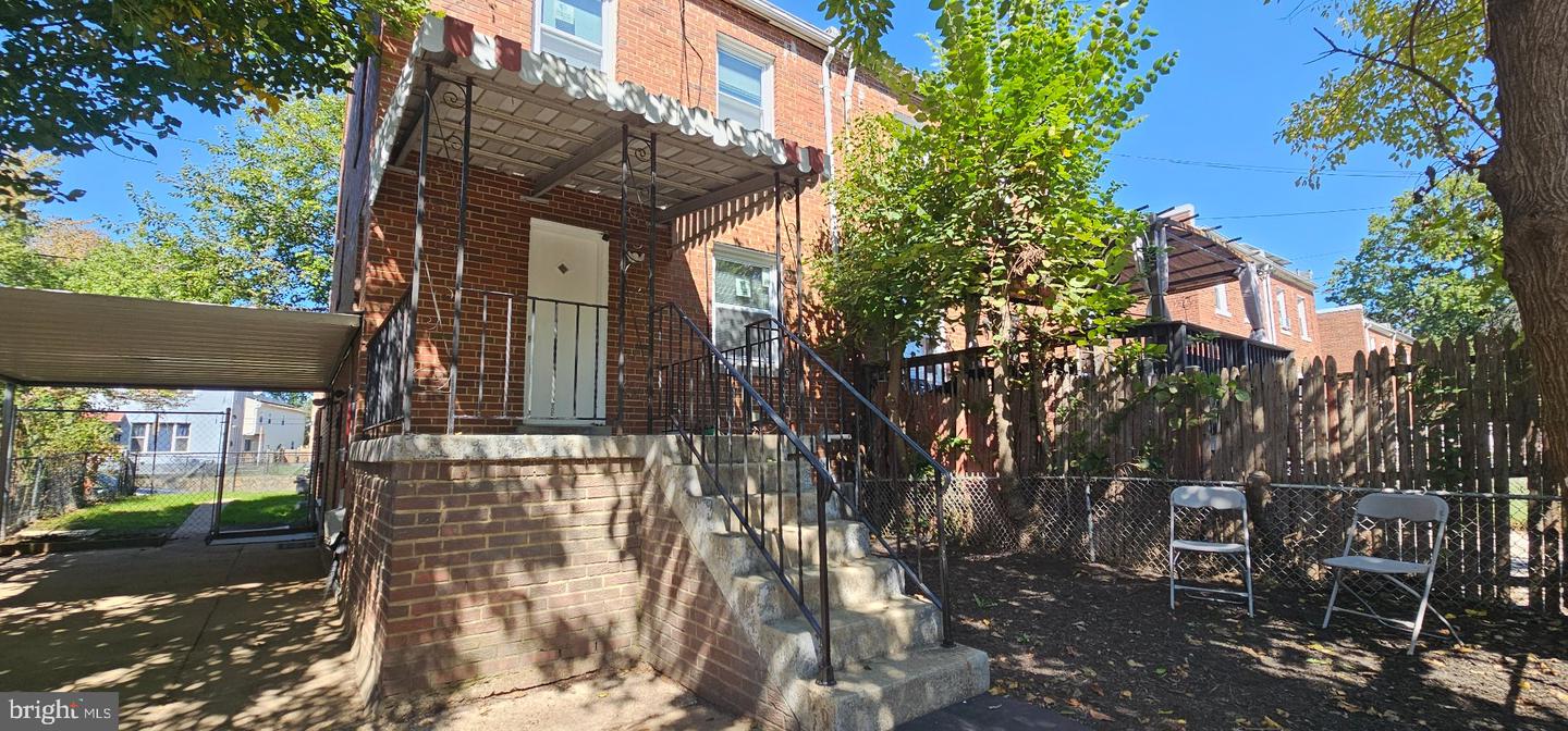 1229 Savannah Pl Se Property Photo 38