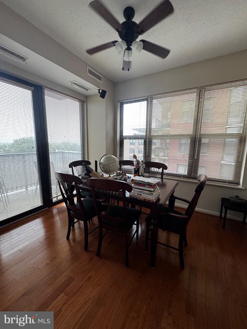 1390 Kenyon St Nw #611 Property Photo 9
