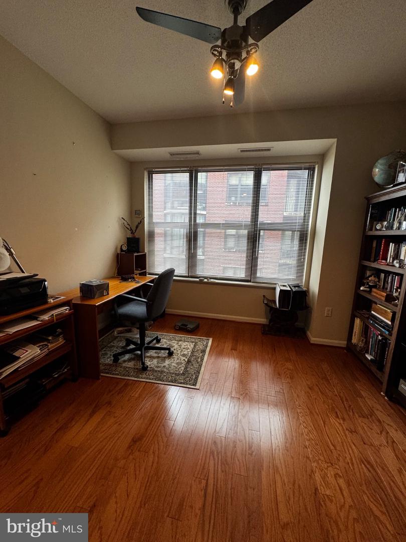 1390 Kenyon St Nw #611 Property Photo 15