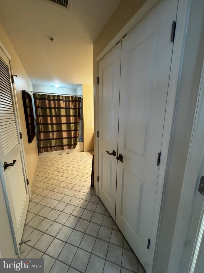 1390 Kenyon St Nw #611 Property Photo 19