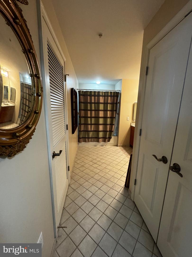 1390 Kenyon St Nw #611 Property Photo 20