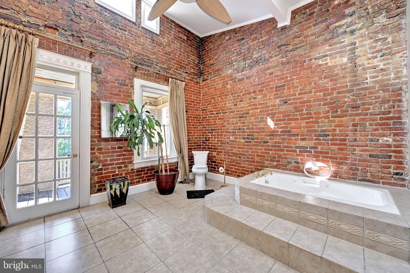 49 T St Nw Property Photo 32