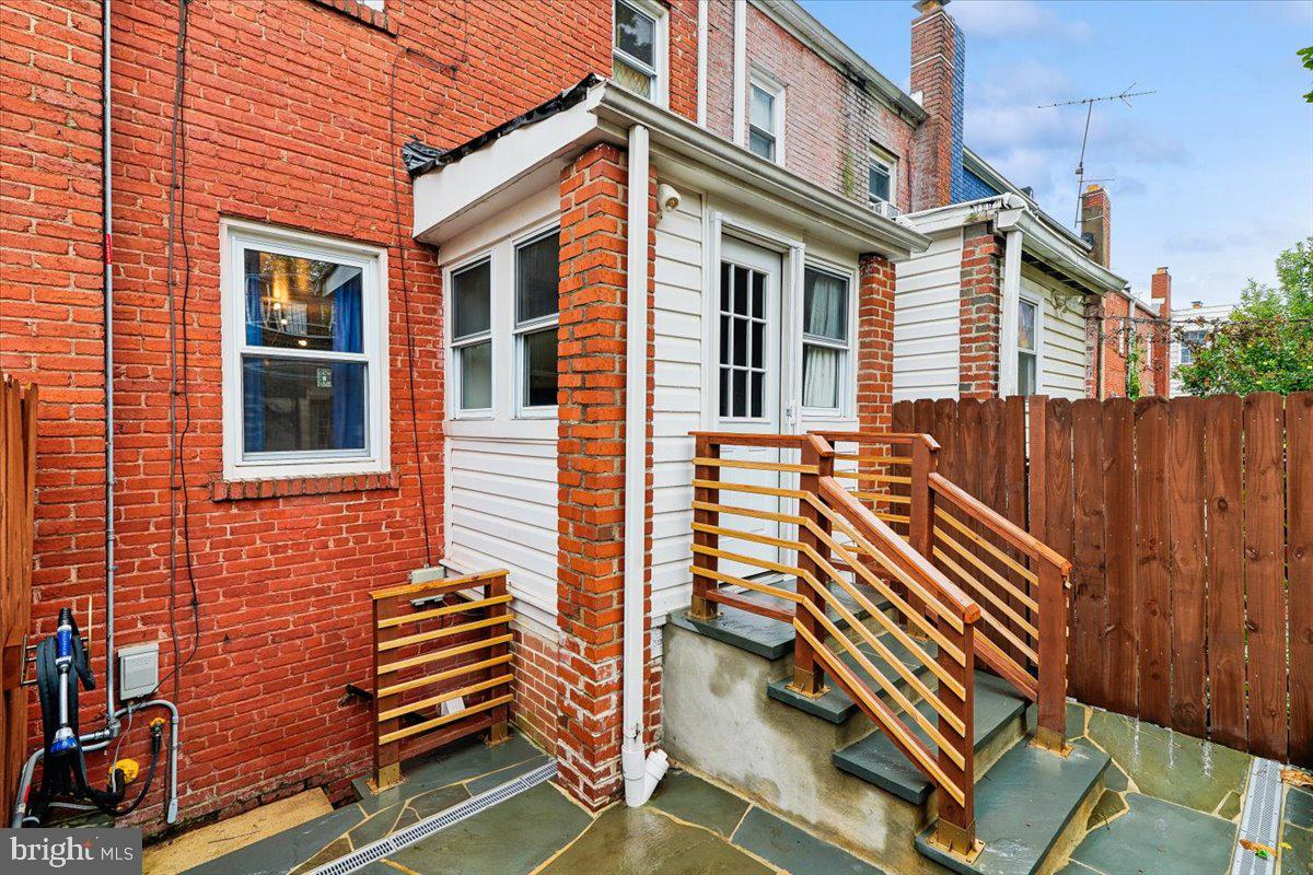 1830 H St Ne Property Photo 14