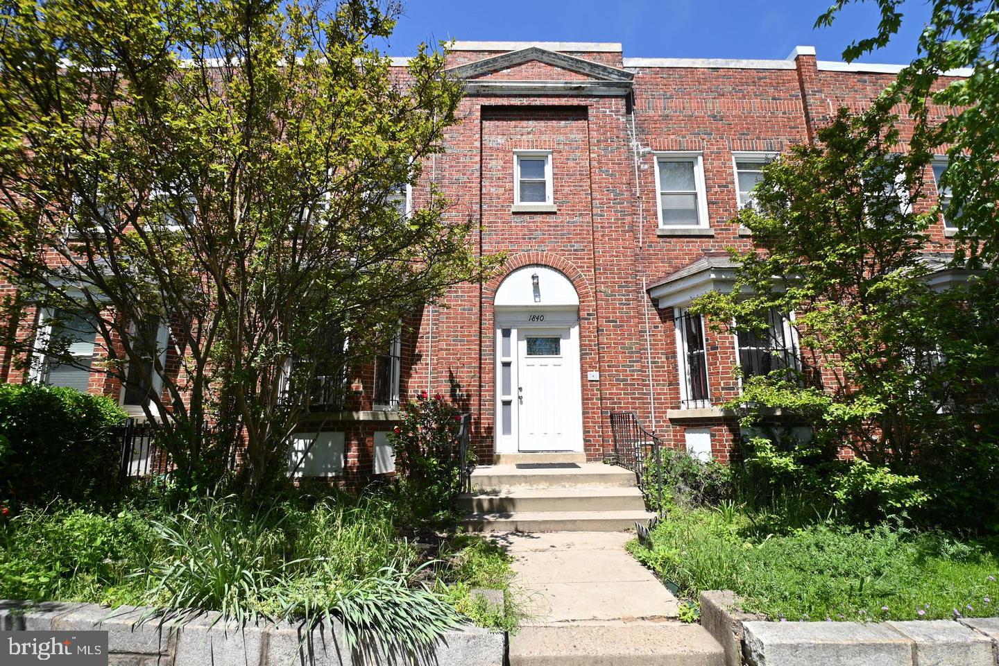 1840 Independence Ave Se Property Photo 2