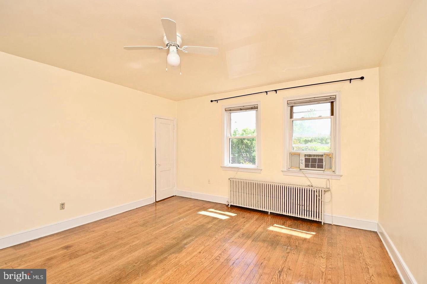 1840 Independence Ave Se Property Photo 4
