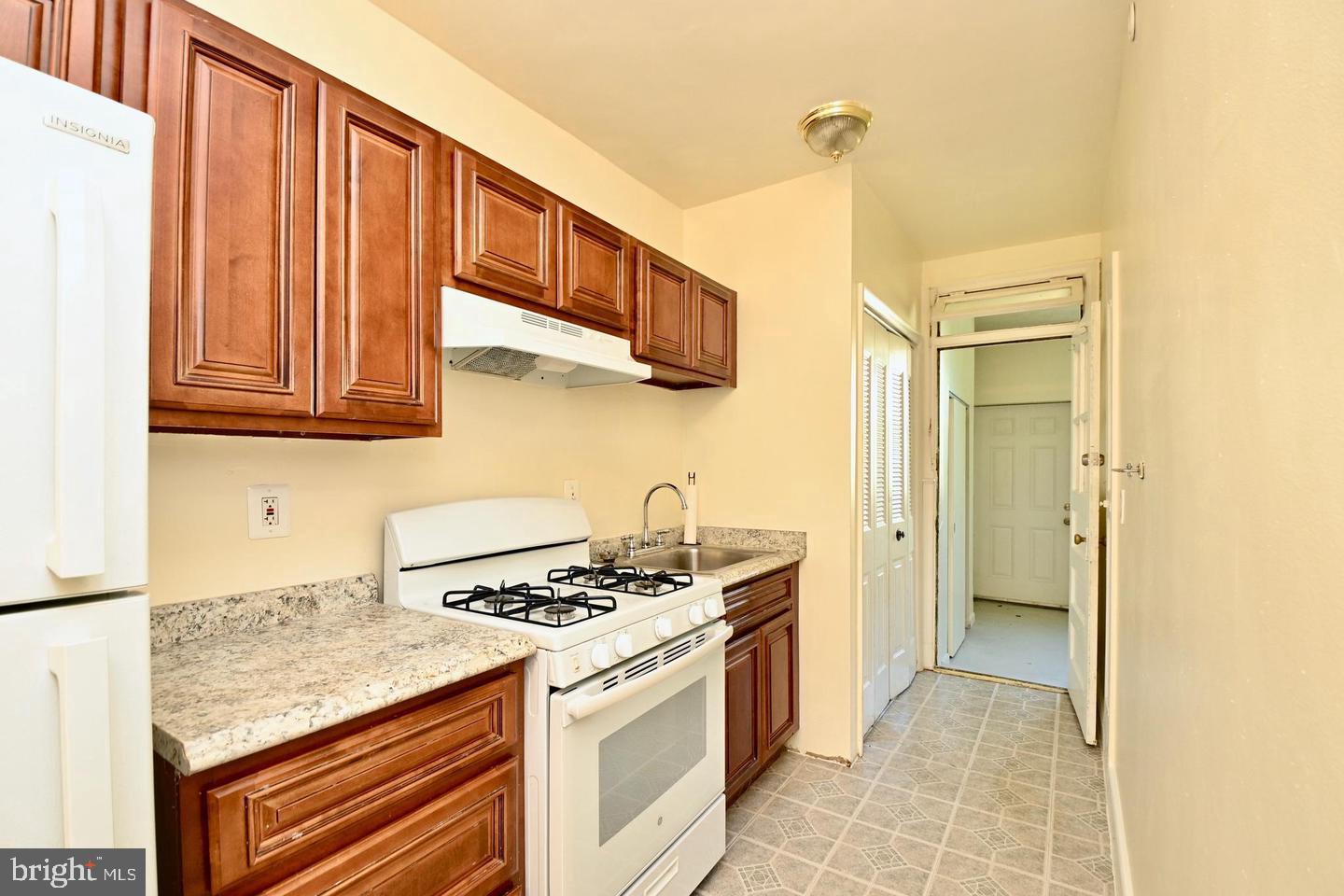 1840 Independence Ave Se Property Photo 23