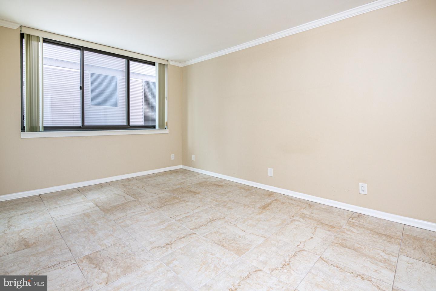 1140 23rd St Nw #203 Property Photo 12