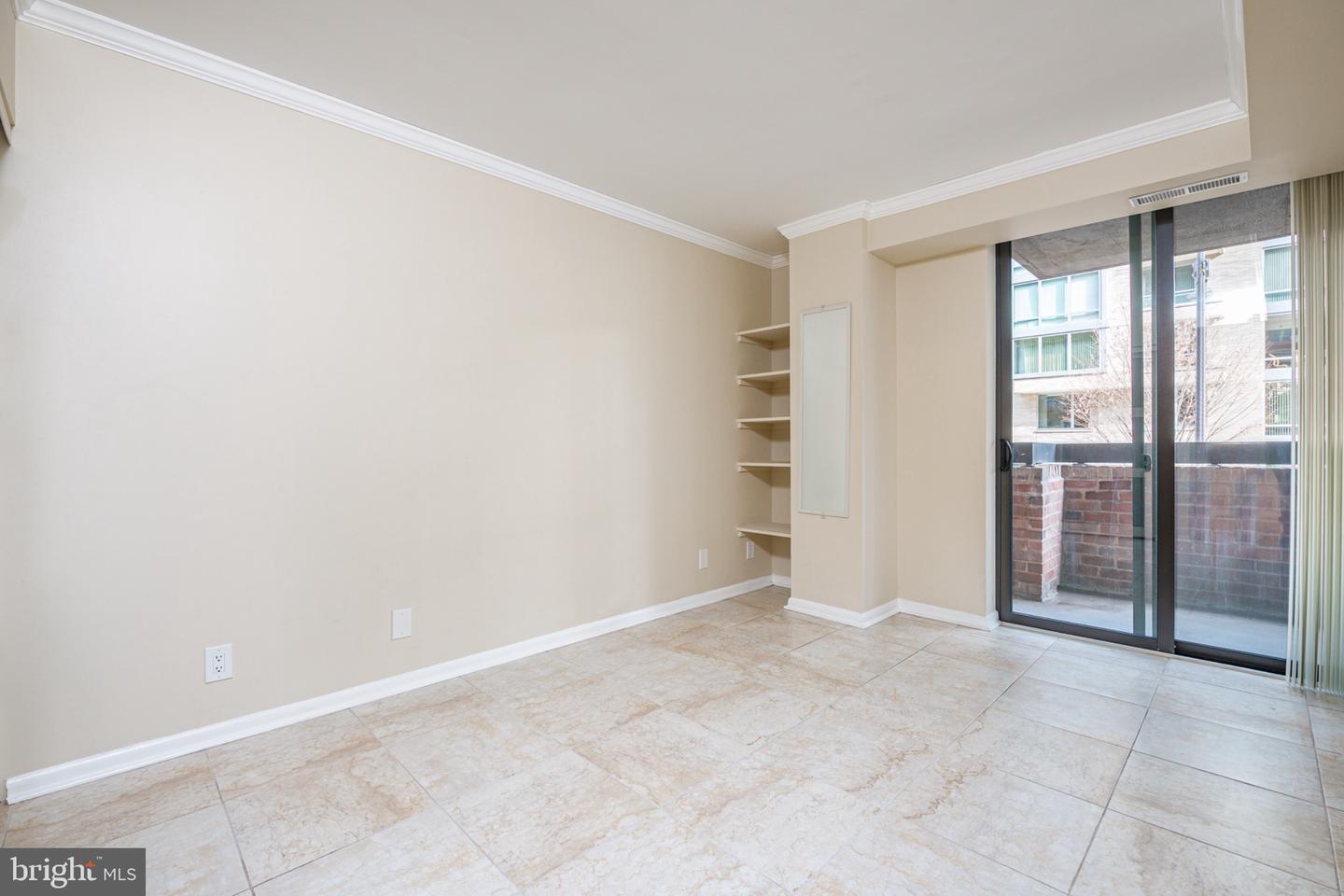 1140 23rd St Nw #203 Property Photo 16