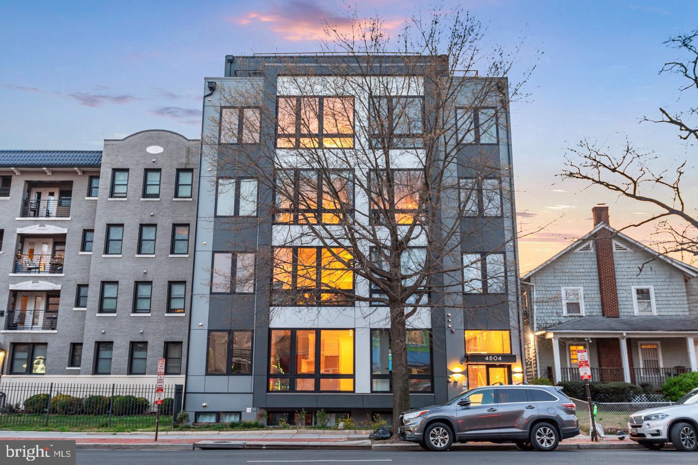 4804 Georgia Ave Nw #ph2 Property Photo 3