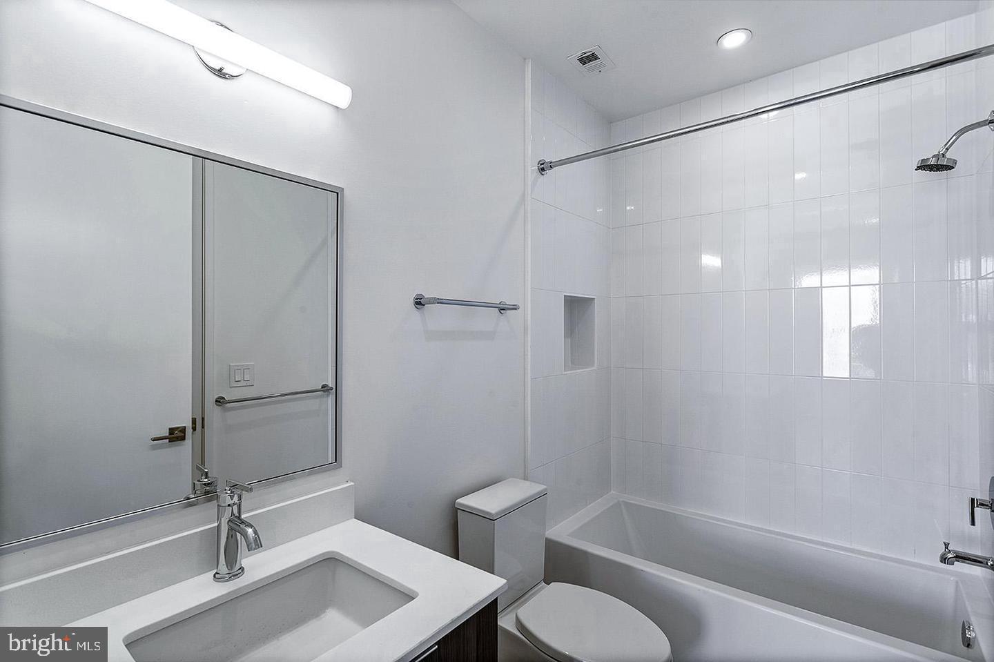 4804 Georgia Ave Nw #ph2 Property Photo 17