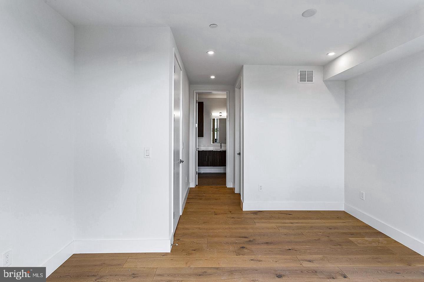 4804 Georgia Ave Nw #ph2 Property Photo 21