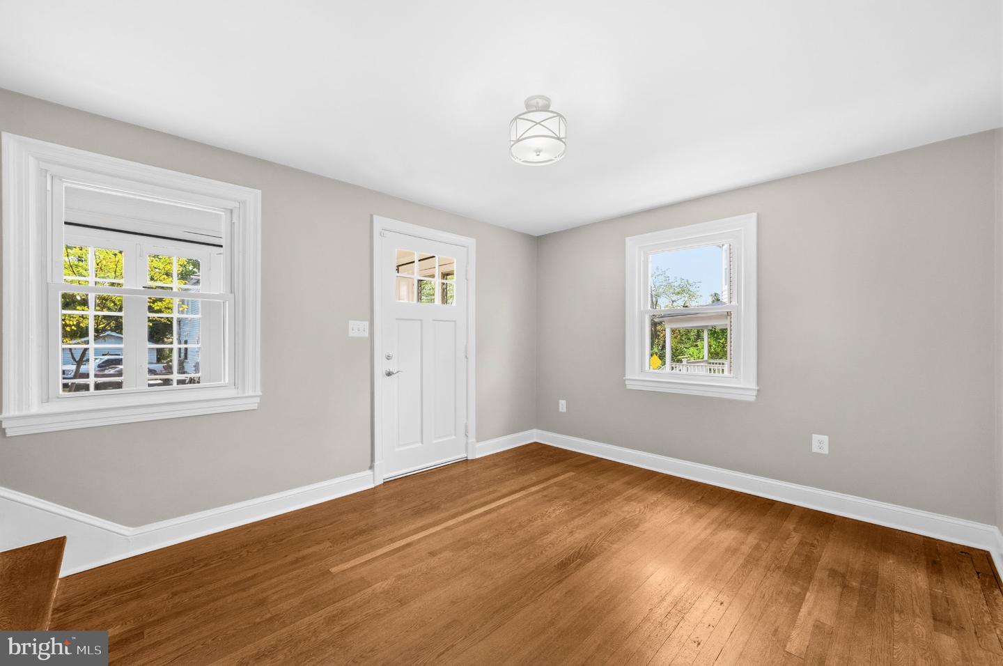 4428 Hunt Pl Ne Property Photo 6