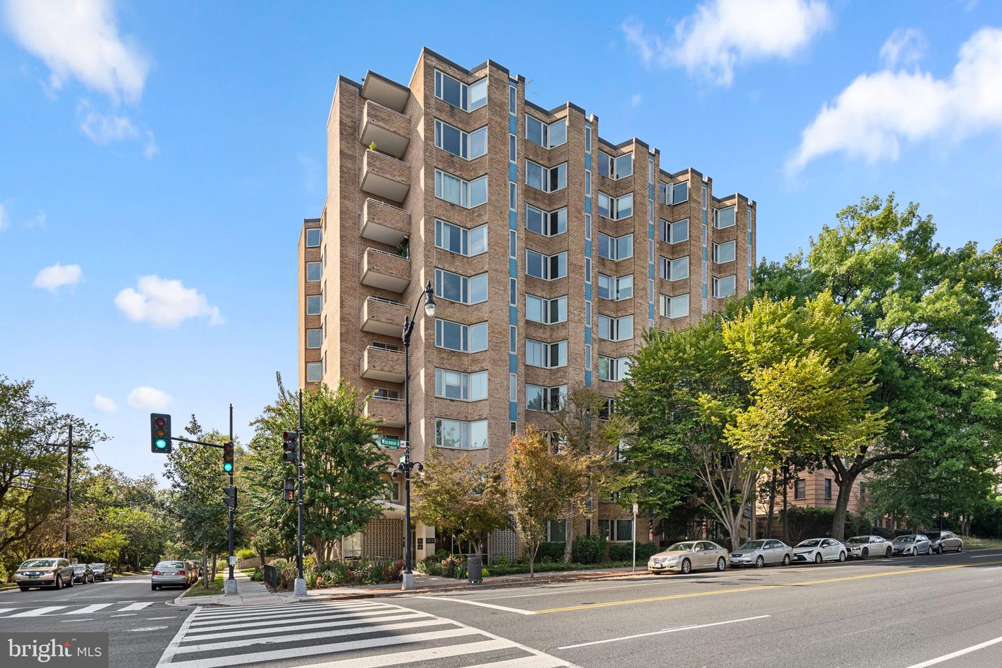 2800 WISCONSIN AVE NW #410 Property Photo 1