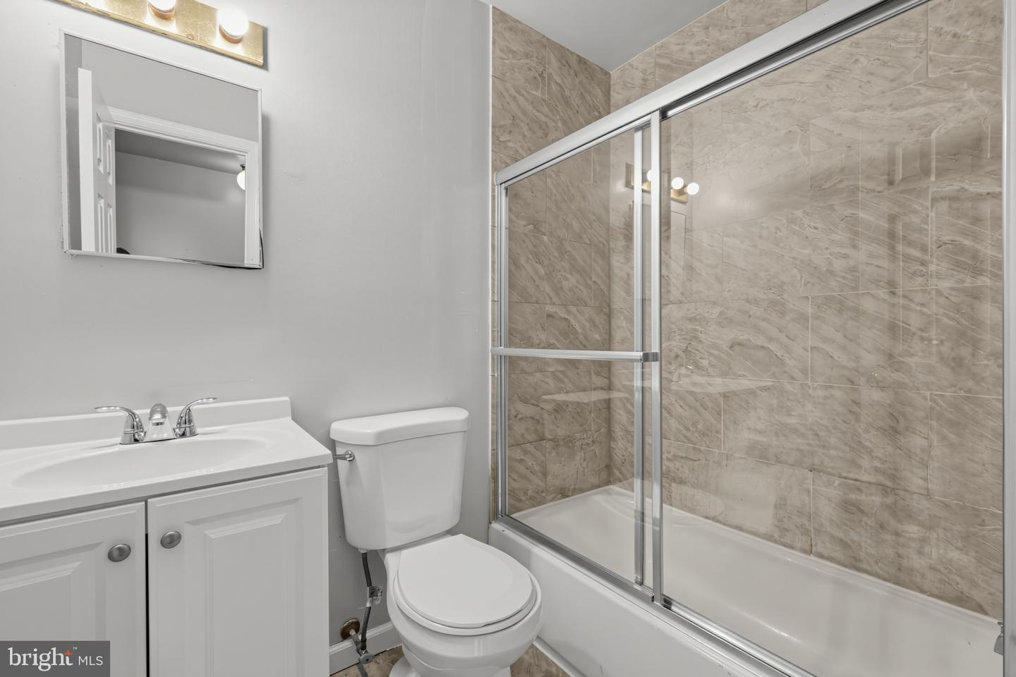 910 Southern Ave Se #2 Property Photo 5