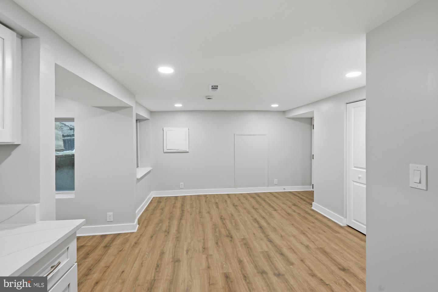 2388 Champlain St Nw #apt 10 Property Photo 14