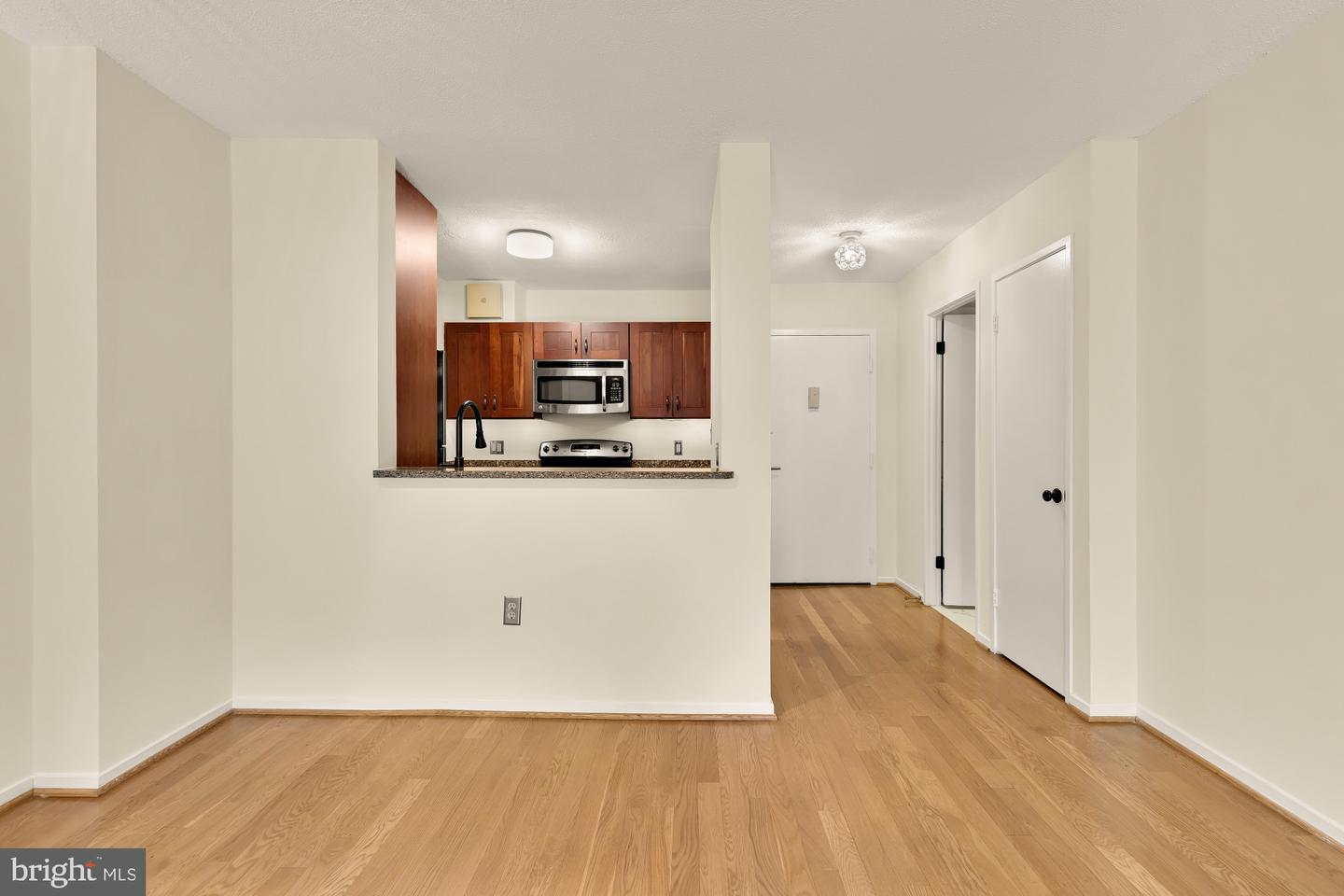 2320 Wisconsin Ave Nw #310 Property Photo 4