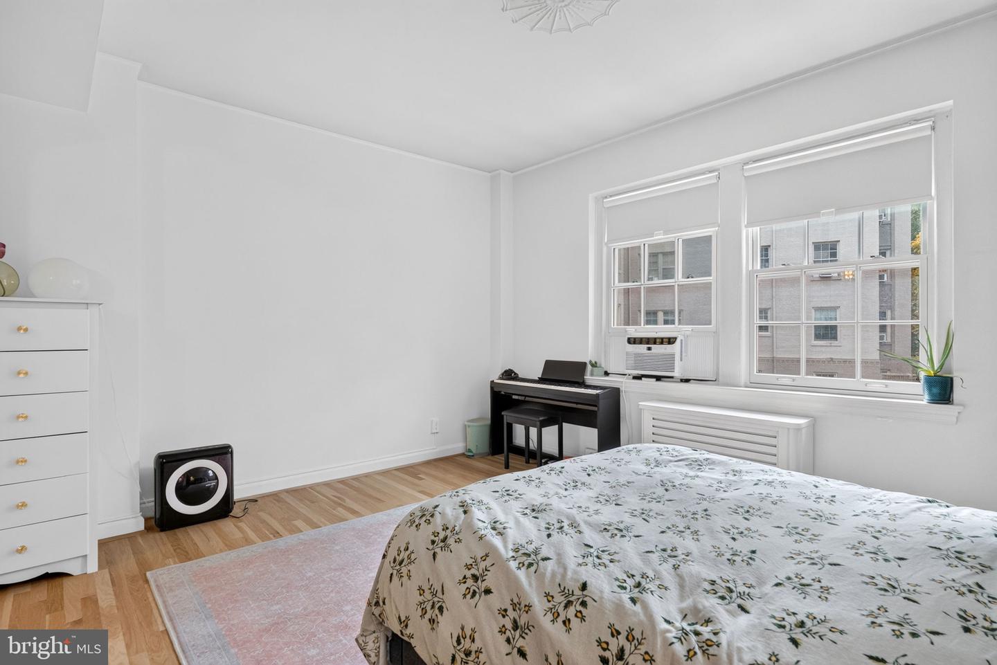 2737 Devonshire Pl Nw #127 Property Photo 8