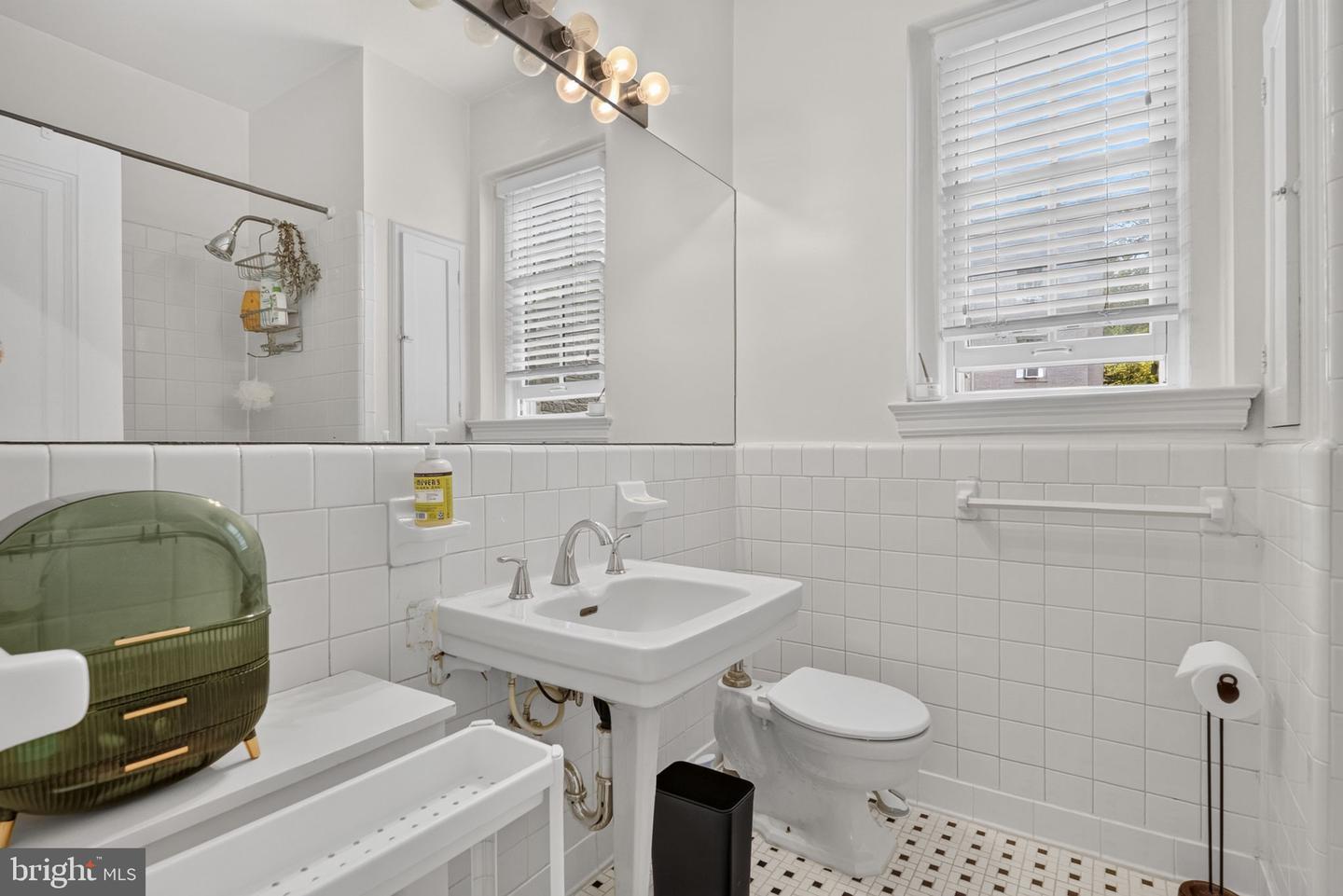 2737 Devonshire Pl Nw #127 Property Photo 13