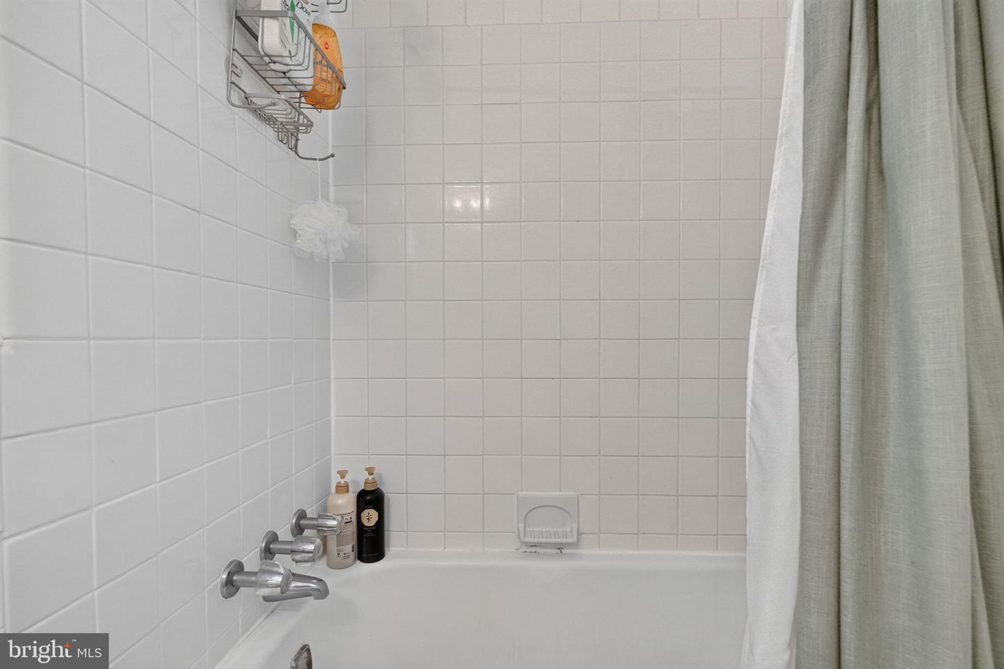 2737 Devonshire Pl Nw #127 Property Photo 14