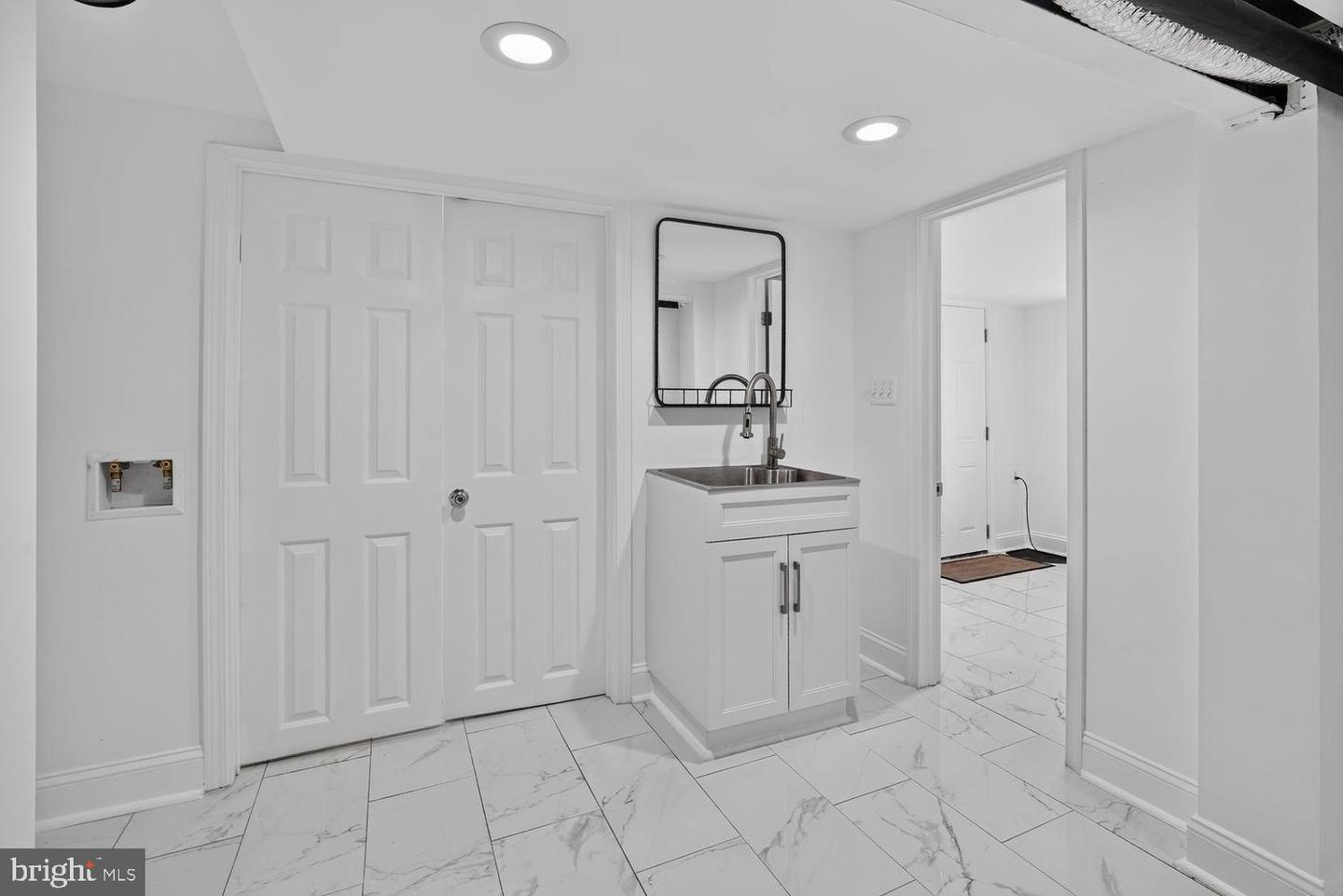 1004 Shepherd St Ne Property Photo 35
