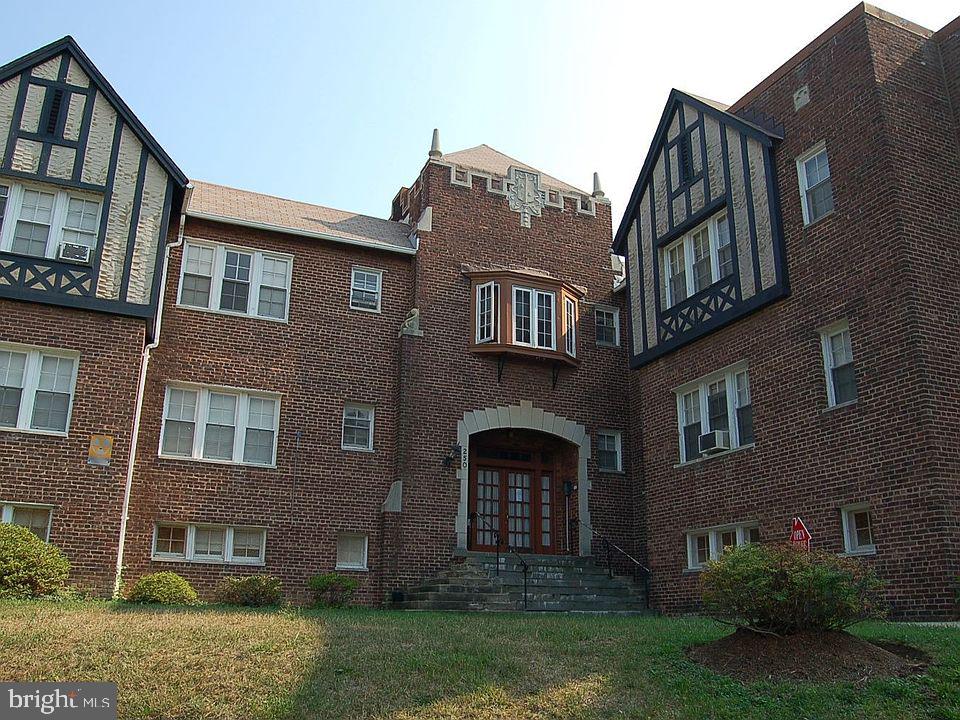 250 FARRAGUT ST NW #101 Property Photo 1