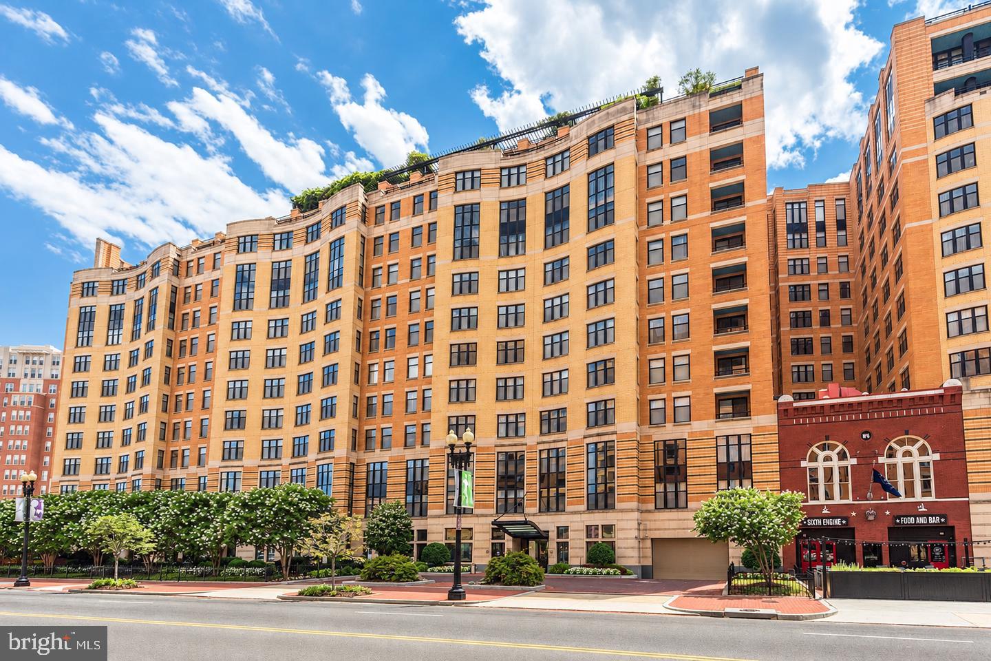 400 MASSACHUSETTS AVE NW #1012 Property Photo 1
