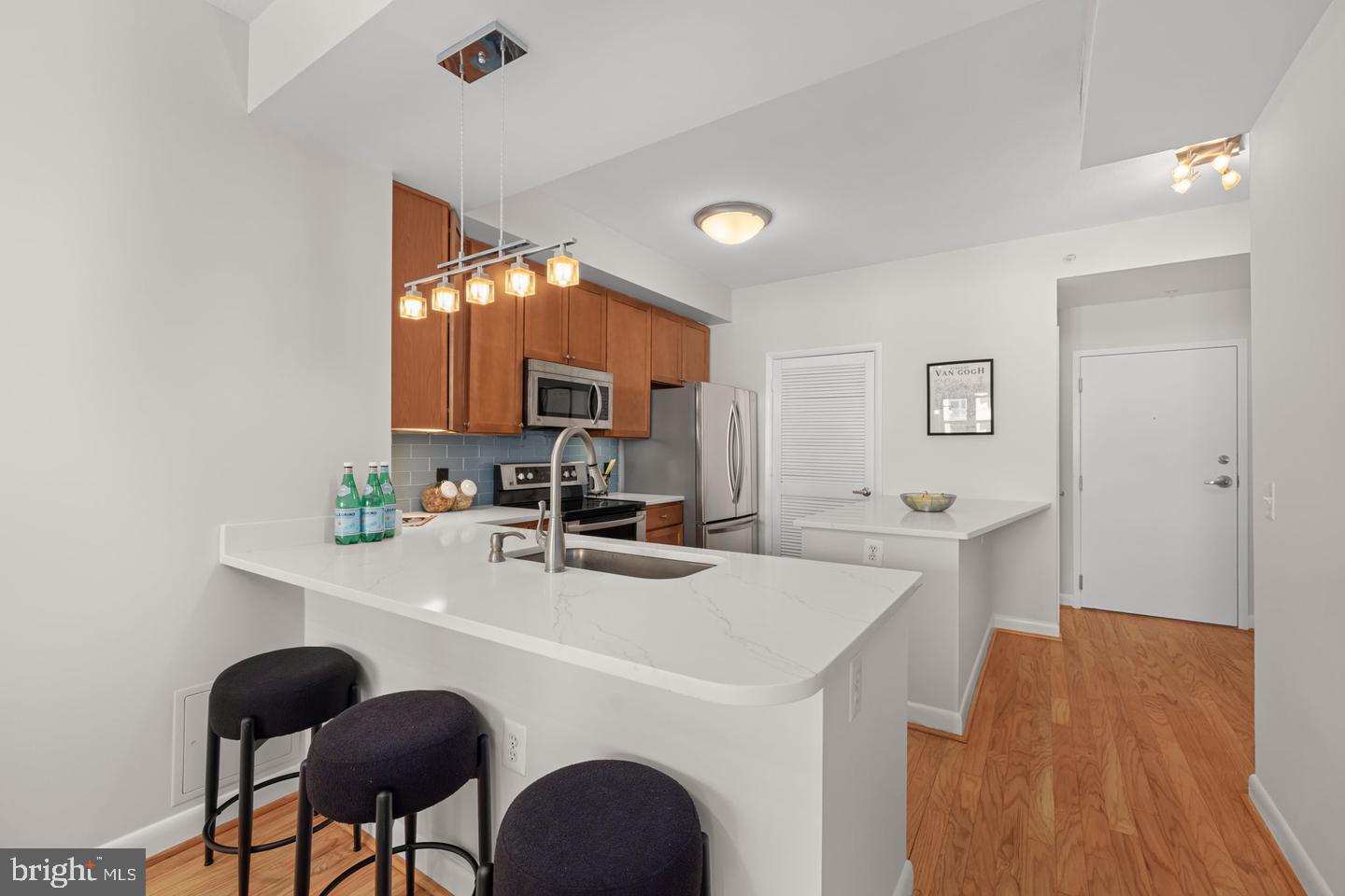 400 Massachusetts Ave Nw #1012 Property Photo 4
