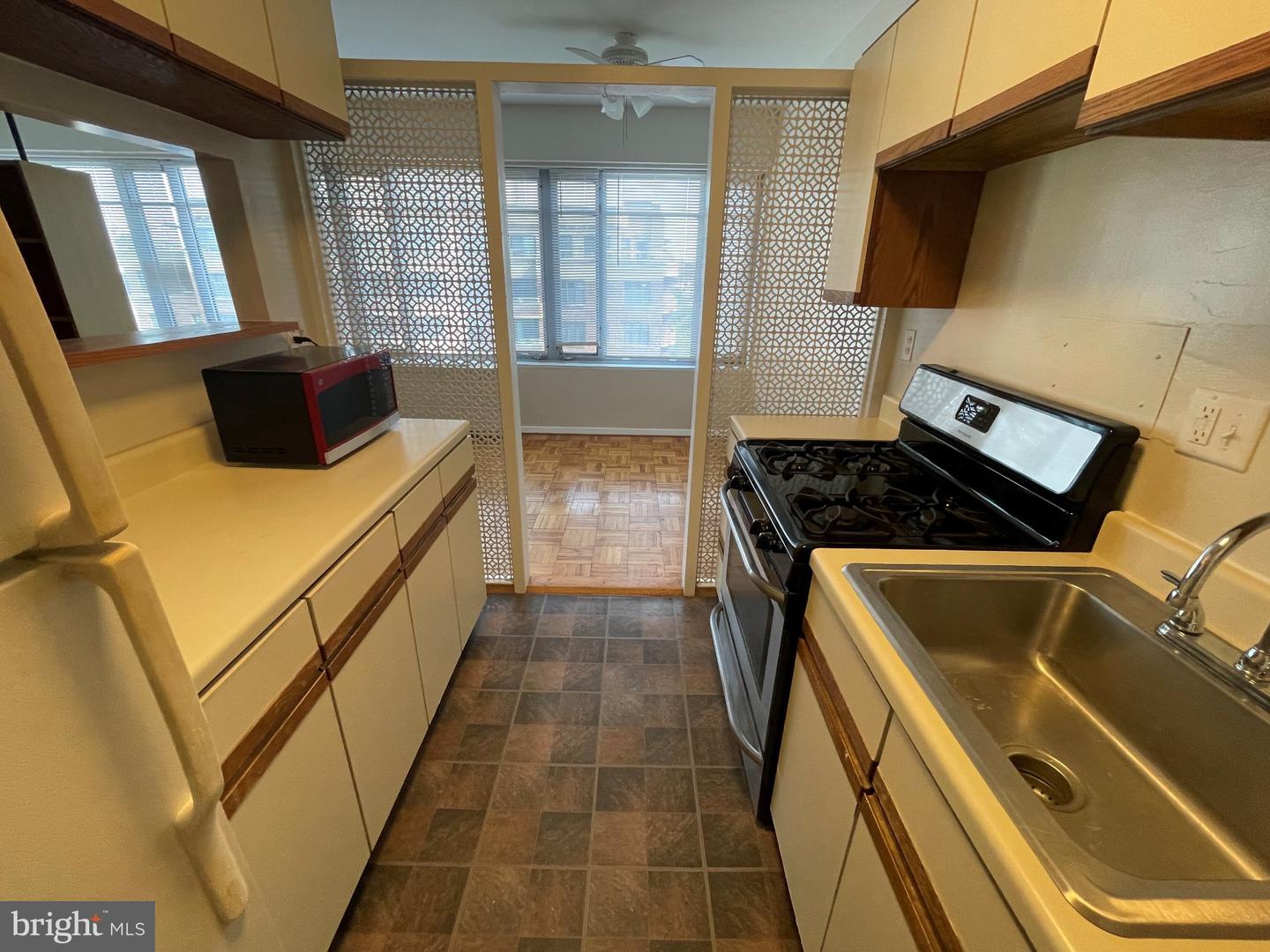 1711 Massachusetts Ave Nw #829 Property Photo 14