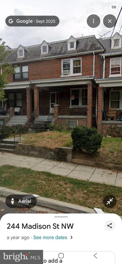 242 Nw Madison St Nw Property Photo 1
